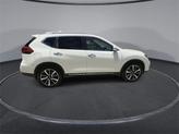 Thumbnail of 2019 White Nissan Rogue