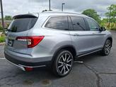Thumbnail of 2022 Lunar Silver Metallic Honda Pilot
