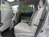 Thumbnail of 2022 Lunar Silver Metallic Honda Pilot