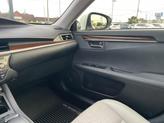 Thumbnail of 2017 Eminent White Pearl Lexus ES 350