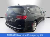Thumbnail of 2017 Brilliant Black Crystal Pearlcoat Chrysler Pacifica