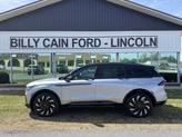 Photo of 2025 Silver Radiance Metallic Clearcoat Lincoln Nautilus