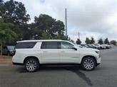 Thumbnail of 2025 Iridescent Pearl Tricoat Chevrolet Suburban