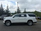 Thumbnail of 2025 Iridescent Pearl Tricoat Chevrolet Suburban