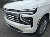 Thumbnail of 2025 Iridescent Pearl Tricoat Chevrolet Suburban