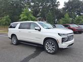 Thumbnail of 2025 Iridescent Pearl Tricoat Chevrolet Suburban