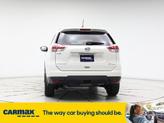 Thumbnail of 2016 White Nissan Rogue
