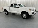 Photo of 2021 Super White Toyota Tacoma