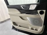 Thumbnail of 2020 Infinite Black Lincoln Navigator