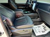 Thumbnail of 2022 White Ford Expedition