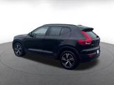Thumbnail of 2024 Onyx Black Metallic Volvo XC40