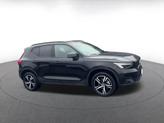 Thumbnail of 2024 Onyx Black Metallic Volvo XC40