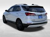 Thumbnail of 2022 Silver Ice Metallic Chevrolet Equinox