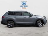Thumbnail of 2022 Platinum Gray Metallic Volkswagen Atlas