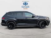 Thumbnail of 2022 Deep Black Pearl Effect Volkswagen Atlas