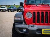 Thumbnail of 2020 Firecracker Red Clearcoat Jeep Gladiator