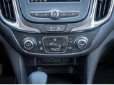 Thumbnail of 2022 Silver Ice Metallic Chevrolet Equinox