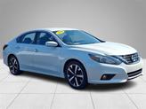 Thumbnail of 2018 White Nissan Altima