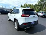 Thumbnail of 2016 Bright White Clearcoat Jeep Cherokee