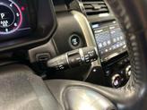 Thumbnail of 2018 Santorini Black Land Rover Discovery
