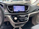 Thumbnail of 2022 Bright White Clearcoat Chrysler Pacifica