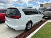 Thumbnail of 2022 Bright White Clearcoat Chrysler Pacifica