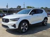 Thumbnail of 2026 Crystal White Volvo XC40