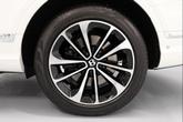 Thumbnail of 2021 Glacier White Solid Bentley Bentayga