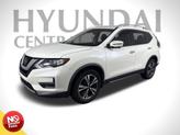 Thumbnail of 2019 Pearl White Tricoat Nissan Rogue