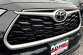 Thumbnail of 2022  Toyota Highlander