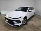 Photo of 2025 White Hyundai SONATA