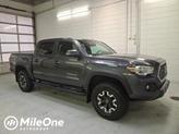 Photo of 2019 Midnight Black Metallic Toyota Tacoma