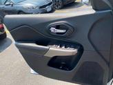 Thumbnail of 2021 Bright White Clearcoat Jeep Cherokee