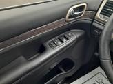 Thumbnail of 2017 Billet Silver Metallic Clearcoat Jeep Grand Cherokee