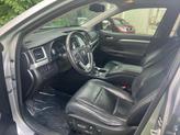 Thumbnail of 2015 Silver Sky Metallic Toyota Highlander