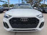 Thumbnail of 2022 Glacier White Metallic Audi Q5