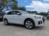 Thumbnail of 2022 Glacier White Metallic Audi Q5