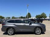 Thumbnail of 2021 Magnetic Gray Metallic Toyota Highlander Hybrid