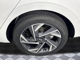Thumbnail of 2025 White Hyundai ELANTRA