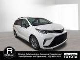 Thumbnail of 2022 White Toyota Sienna