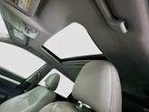Thumbnail of 2015 Blizzard Pearl Toyota Highlander