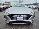 Thumbnail of 2022 Shimmering Silver Pearl Hyundai SONATA