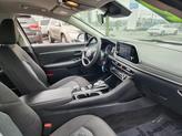 Thumbnail of 2022 Shimmering Silver Pearl Hyundai SONATA