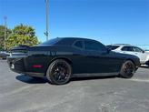 Thumbnail of 2009 Brilliant Black Crystal Pearlcoat Dodge Challenger