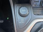 Thumbnail of 2017 Bright White Clearcoat Jeep Cherokee