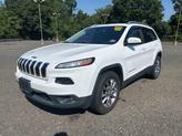 Thumbnail of 2017 Bright White Clearcoat Jeep Cherokee