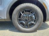 Thumbnail of 2024 Everlasting Silver Kia Sorento