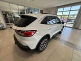 Thumbnail of 2020 Oxford White Ford Escape