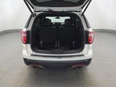 Thumbnail of 2018 White Platinum Metallic Tri-Coat Ford Explorer