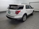 Thumbnail of 2018 White Platinum Metallic Tri-Coat Ford Explorer